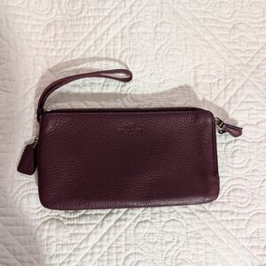 Coach F54056 Double Zip Wallet/Wristlet In Burgundy Pebbled Leather